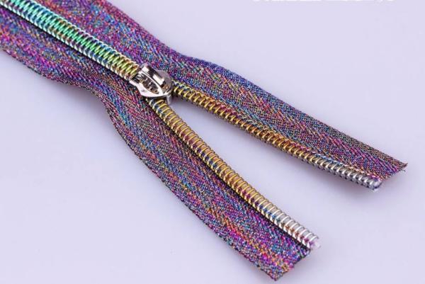 Plated Metal Zipper With High Strength And Smooth Operation