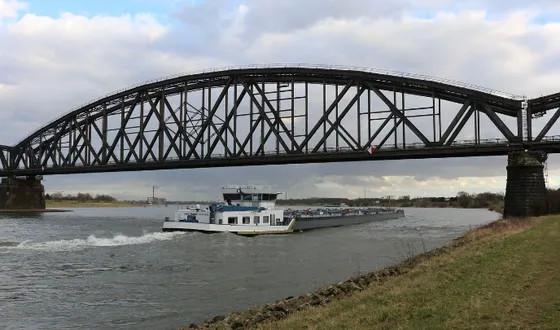 Windproof Pile Foundation Military Temporary Bridge Q345 Prefabricated Steel Truss Bridge