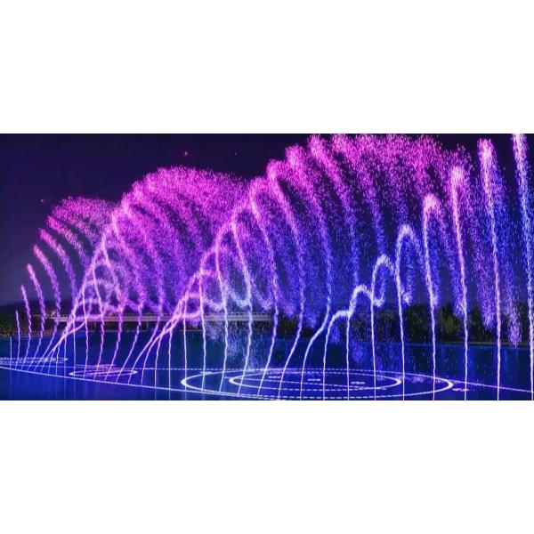 Управление временем, изменение цвета, фонтан, открытый отель.