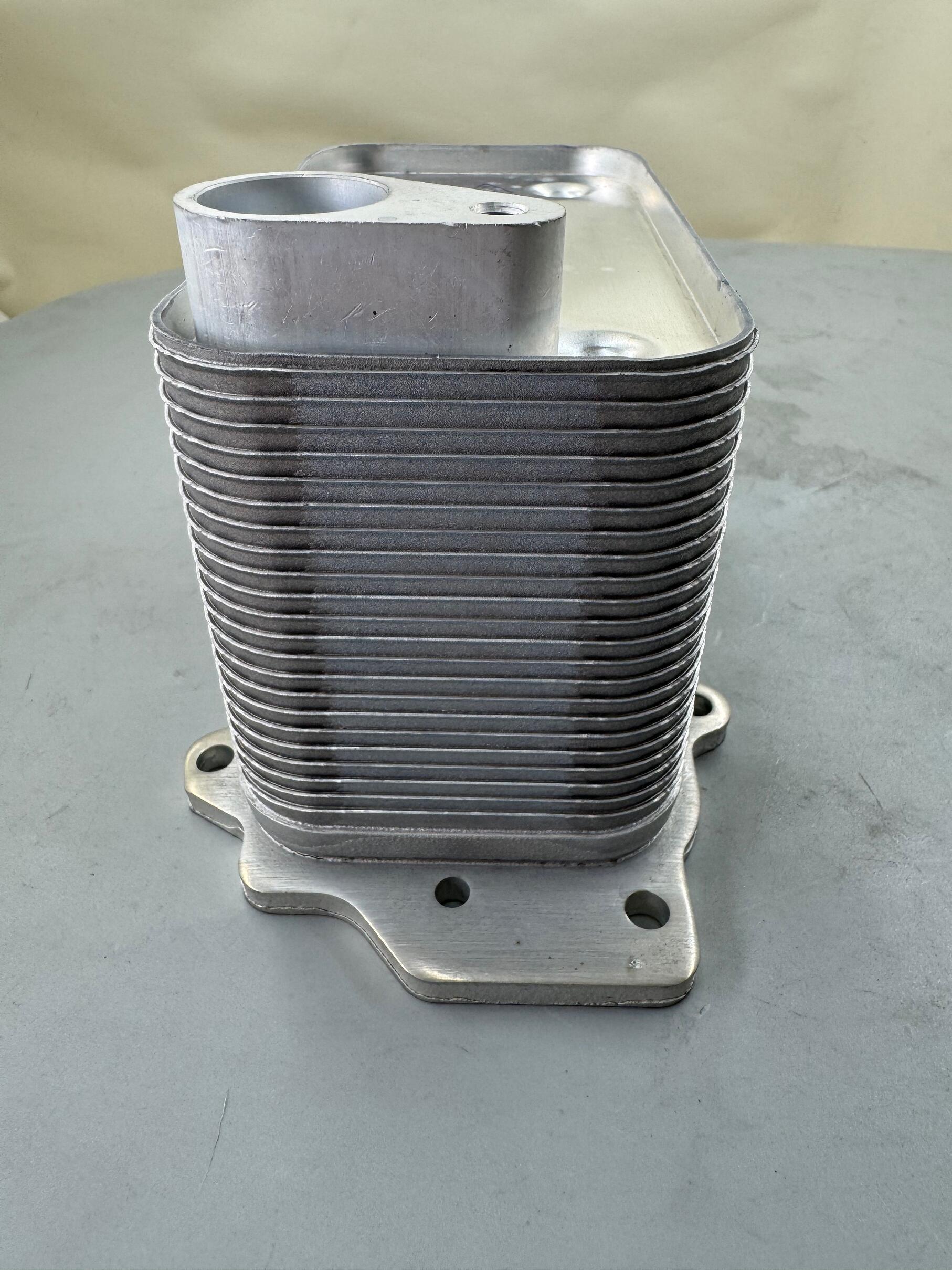 High-quality Oil Cooler 07C 117 037 K for A8/S8