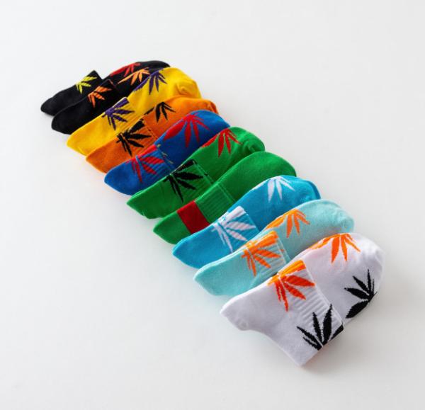 Colorful Fashionable Women's Novelty Socks Sweat Absorbent Customized Logo