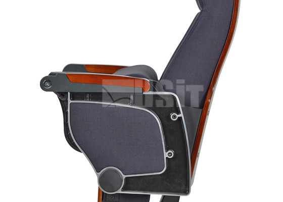 Конференц-зал школьного офиса предводительствует фиксированную заднюю часть стула с подачей воздуха