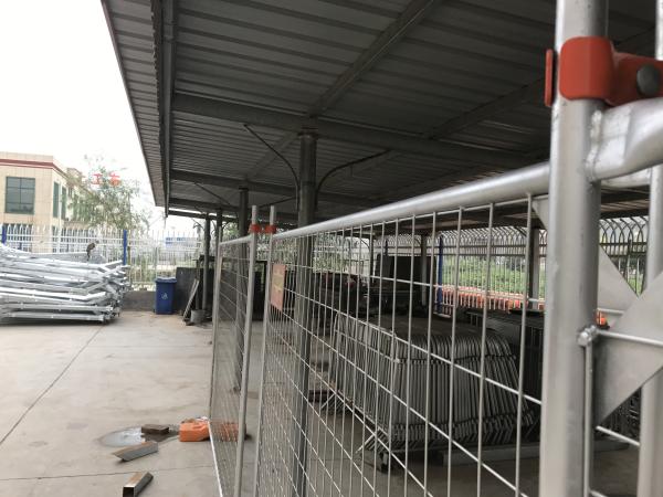 22.00kg Temporary Barrier Fencing / Construction Site Fencing Q235 Steel Materials