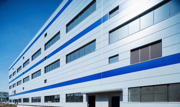 Constructional Large Span Prefab Modern Steel Logistic Warehouse Construction Painting / Galvanized