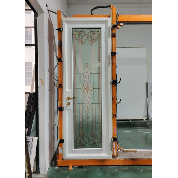 Privacy Redefined: The Elegance of Decorative Glass Dividers