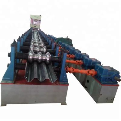 Machine de formage de rouleaux en acier