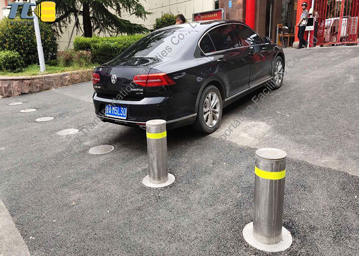 Автоматический стальной стоянки столб / умные боллард IP68 нержавеющая конечная отделка 130 кг Вес 3.5s открытая скорость