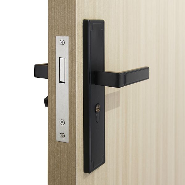 Custom Thickness Interior Solid Wood Doors For Bedroom Paintfree Surface Technology