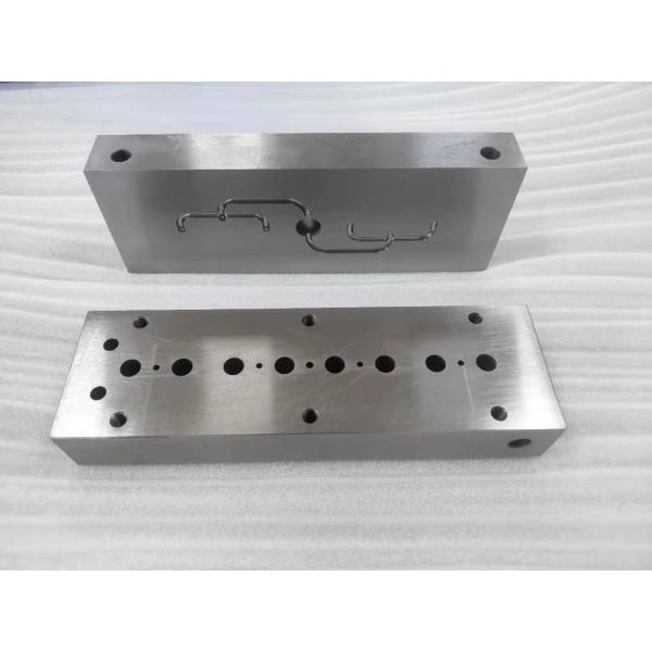 SKD61 Material High Precision Tolerance Multi-Cavity Container Mold for Disinfectant Spray Cap Mould