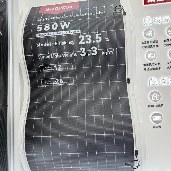 Durable Lightweight Portable Folding Solar Panel 580W Soft 18 Cell Black Color