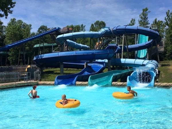 OEM Aqua Park Water Sport Kids Swimming Pool Accessories Games Slide