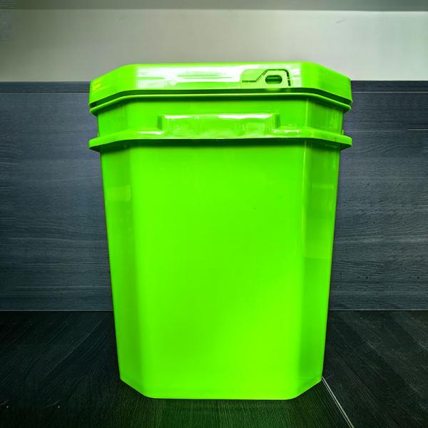 Customized Logo 25 Litre Square Bucket With Lid Leakproof Stackable Metal Handle