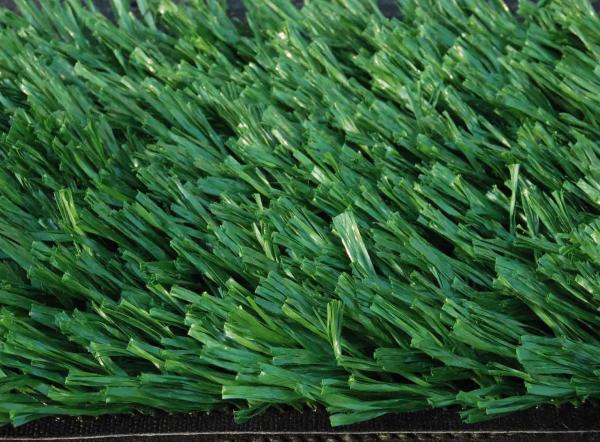 Grama artificial verde-oliva de 60 mm 5/8 Guage Grama falsa usada para colocar campo de futebol e local de animais de estimação