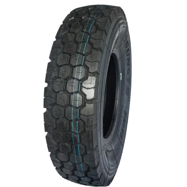 17.5 Mm All Terrain Truck Tires , 1000R20 PR16 / PR18 Light Off Road Tires 
