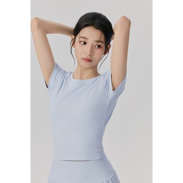 Light Blue Short Sleeve Cropped Workout Top for Yoga and Fitness, Breathable Soft Fabric for All-Day Comfort