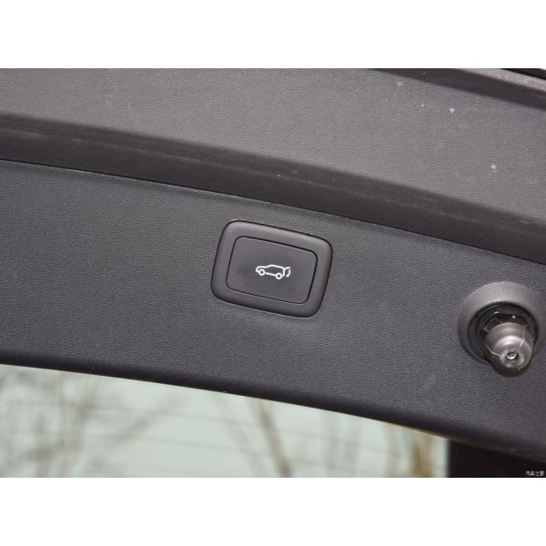 200 Km/H Top Speed Electric Car EV Long-Range Screen Master for Rising Auto R7 2023