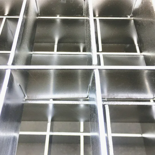 Hot DIP Galvanized Serrated Plain Steel Bar Grating for High Strength and Firm Structure