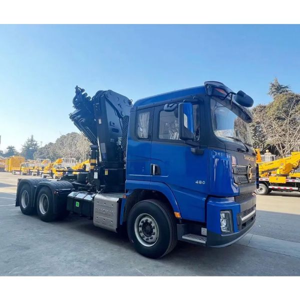 Shacman Folding Straight Rotatable Arm Crane Lorry Truck for Municipal/Construction Engineering