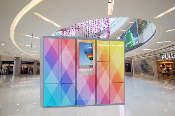 Smart Rental Luggage Lockers with Advertising Screen For Supermarket with Camera Option Credit Card Payment
