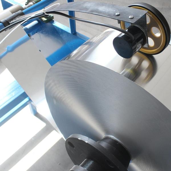 Electric Driven Baking Paper Roll Slitter for 380V Voltage and High Speed Rewinding