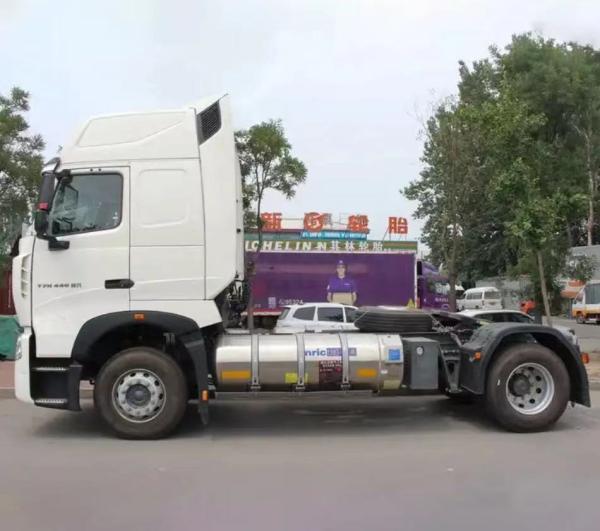 2019 year heavy duty HOWO HEAD 10 wheeler Trailer Head 6x4 420hp Howo tractor truck