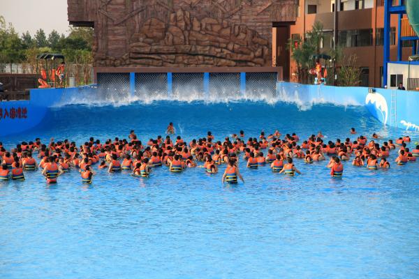 Artifical Big Surfing Tsunami Ocean Water Wave Pool with Waves Park Vacuum 3 meters high