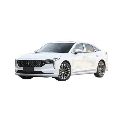 Eficiência e estilo em um único pacote O modelo de direção esquerdo do Faw Bestune B70 2024
