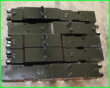 Cilindro hidráulico traseiro do disjuntor de Breaker Attachment SB121 da máquina escavadora da cabeça 155mm