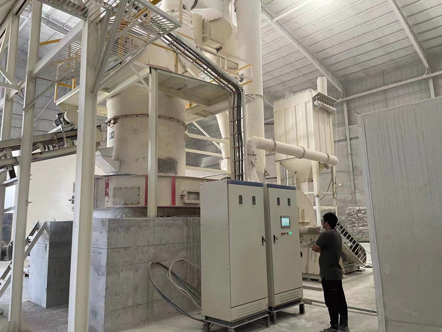 Calcite Dolomite Raymond Grinding Mill with Overall Dimension of 4300*3500*5100mm