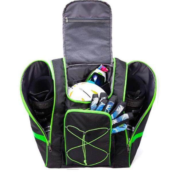 На открытом воздухе водоустойчивые спорт перемещения катаются на лыжах ботинки укладывают рюкзак ботинки сноуборда кладут в мешки