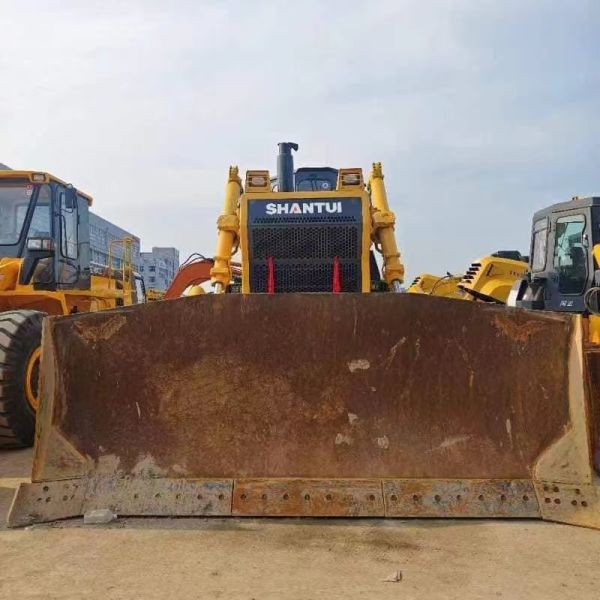 SHANTUI SD32 37 Ton 320HP Heavy Crawler Bulldozer with 10 m³ Semi-U Blade for Mining and Construction