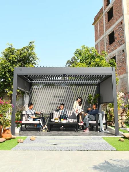El techo retráctil de la persiana eléctrica de aluminio es impermeable y oscurecible