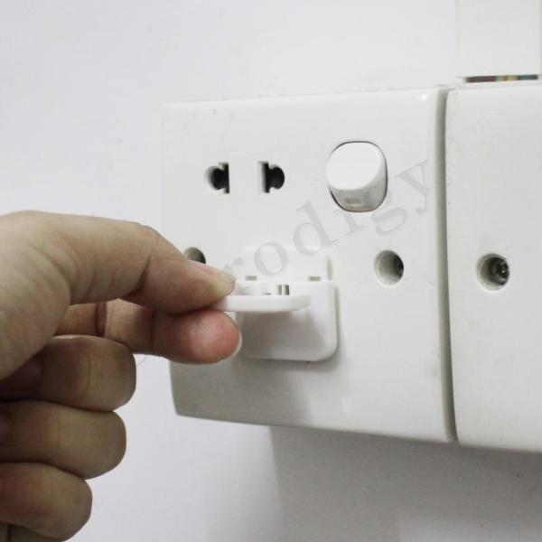 US Universal Plastic Nontoxic Outlet Plug Covers White Protect Kids From Electrical Hazard