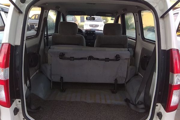 Бензин 2014 подержанных автомобилей автобуса мест подержанного автомобиля 7 Wuling года мини заправляет топливом привод LHD