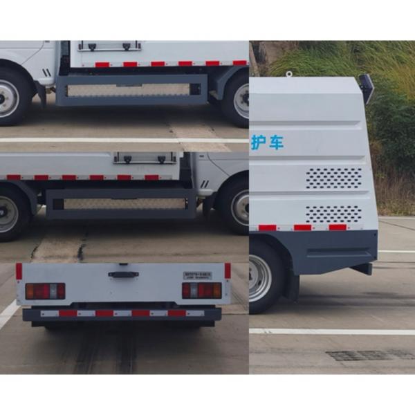 2.2m3 Water Tank Road Maintenance Vehicle Pure Electric 665kg 600kg Loading Capacity