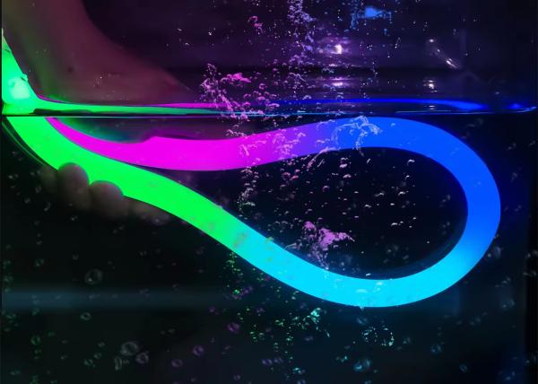 1616mm 24V IP67 étanche à l'eau Magie extérieure pleine couleur Rgbw personnalisé LED Signal à néon Flex LED Strip Lumières DMX Signal