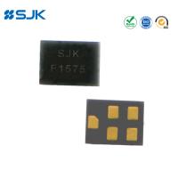 Perte d'insertion de 60 DB 0,5 DB Filtre à scie à faible débit avec emballage de montage de surface