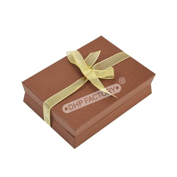 Stylish  Chocolate Gift Boxes With Ribbon Handle And Lid Easy Carrying