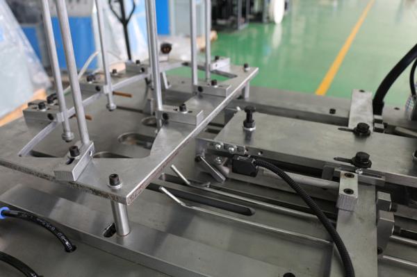 検査システムおよび伝達システムとの高速のフル オートのペーパ ボールの製造業機械