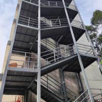 Installation rapide de structures en acier fabriquées pour les immeubles à plusieurs étages ou de grande hauteur