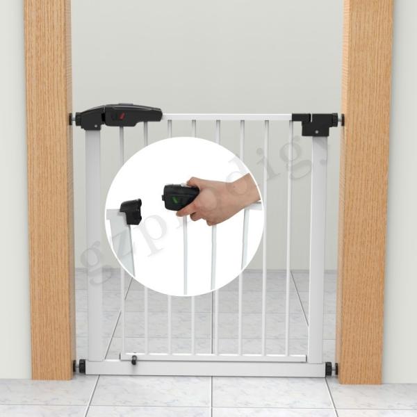 ASTM Childproof Black Metal Stair Gate , Sturdy Baby Gates For Stairs