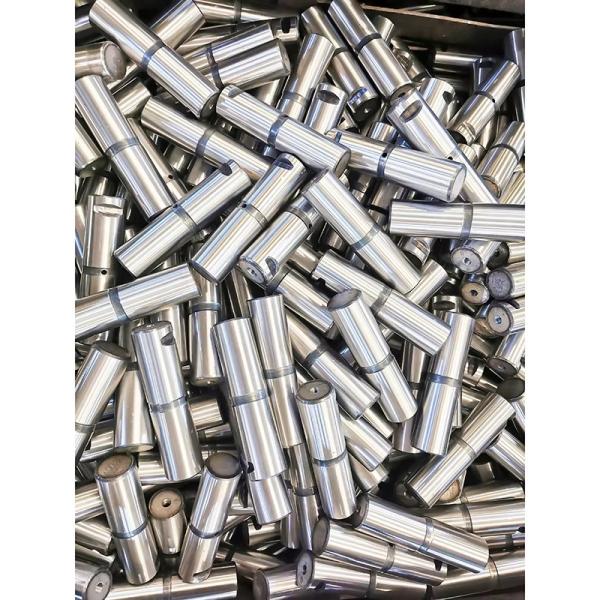 Parties de camions support de la plaque de freinage épingle de transmission automobile Parties de camions de transfert d'essieu Idler 30x122mm 1-47131039-0 1471310390 36225-60050 3501051-A0S