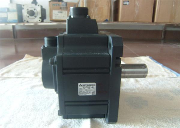 HC-SF202 2KW Mitsubishi Industrial Servo Motor  HC SERIES 200-230VAC 3-Phase