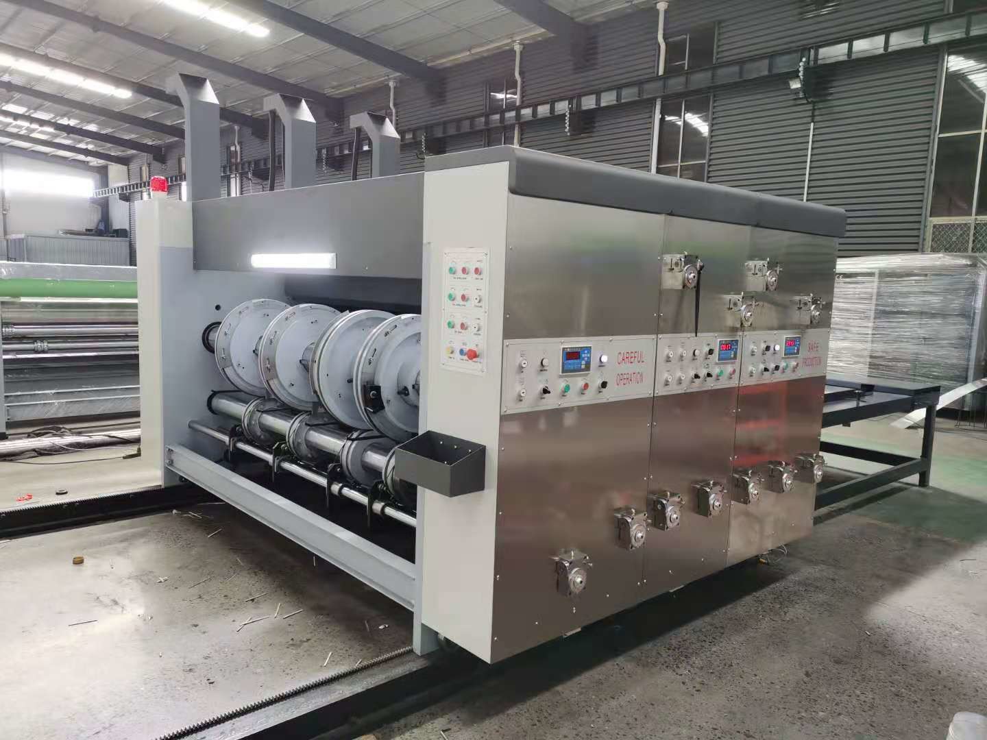1 руководство цвета кормить Flexographic машину печатного станка для коробки умирает вырезывание