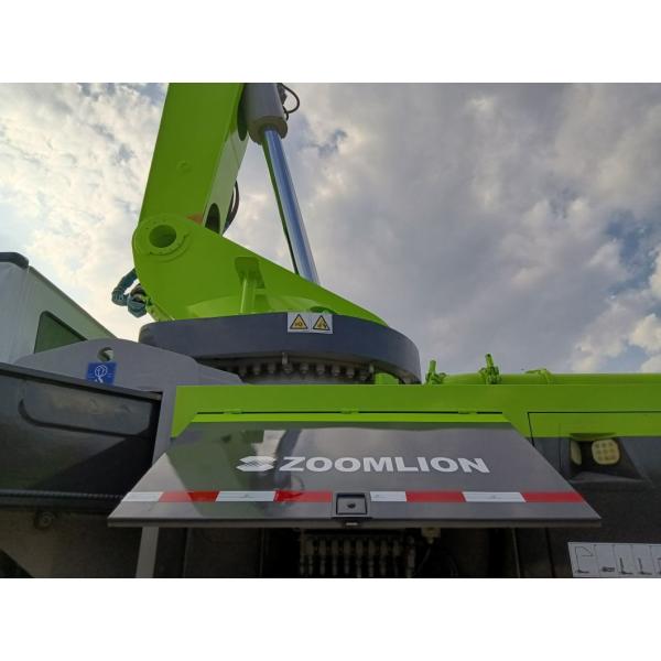 2013 Zoomlion 56m Truck Pump Concrete Pump Hydraulic Pump on Renovated Condition