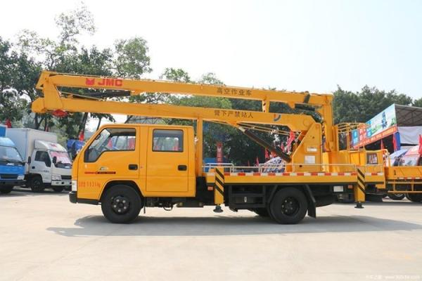 16M-30M Diesel Crane Truck with Manual Transmission Folding Arm Aerial Work Truck