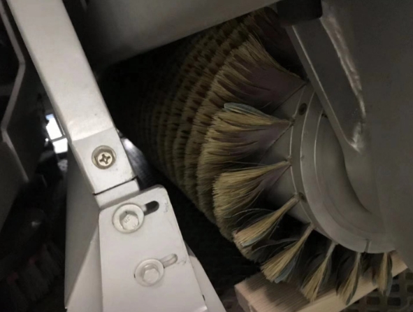 Pulido personalizado para moler el rollo de la tela de esmeralda Sander Sisal pincel rollo de la tira de la tela de esmeralda