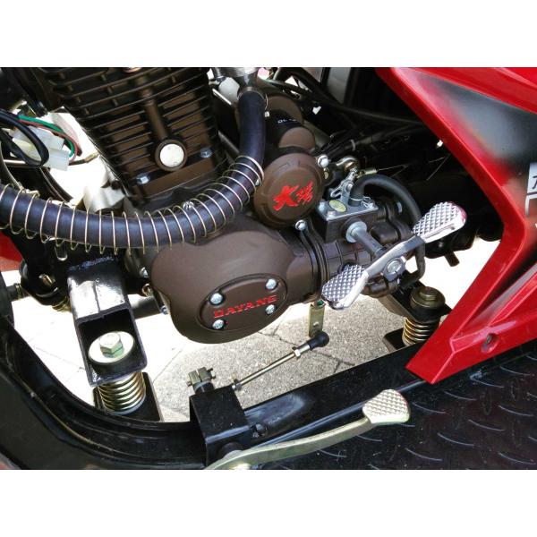 DAYANG tricycle africain à réservoir d'eau chaude de 250 cc avec cabine en fer et moteur à refroidissement par eau