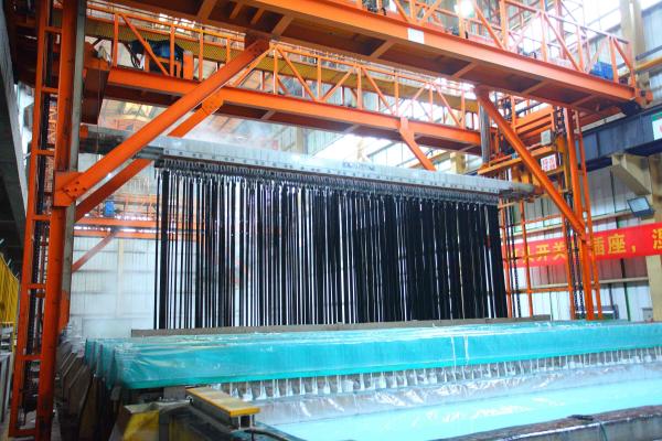 ABD Linha de produção de anodização de perfis de alumínio de alta eficiência para poupar espaço
