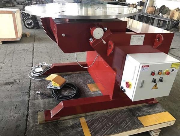 Conventional 10T Tube Welding Positioner , 0.14rpm Turn Table For Welding